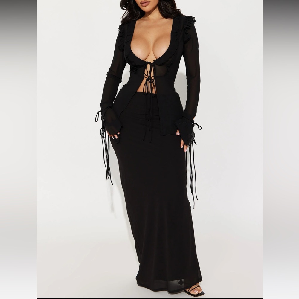 Make Your Way Skirt Set - Black FashionNova